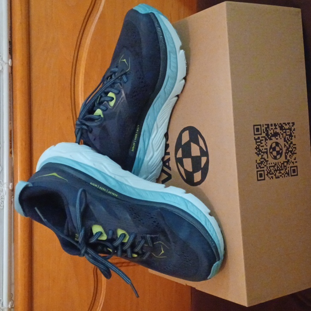 Hoka Women's Size 8